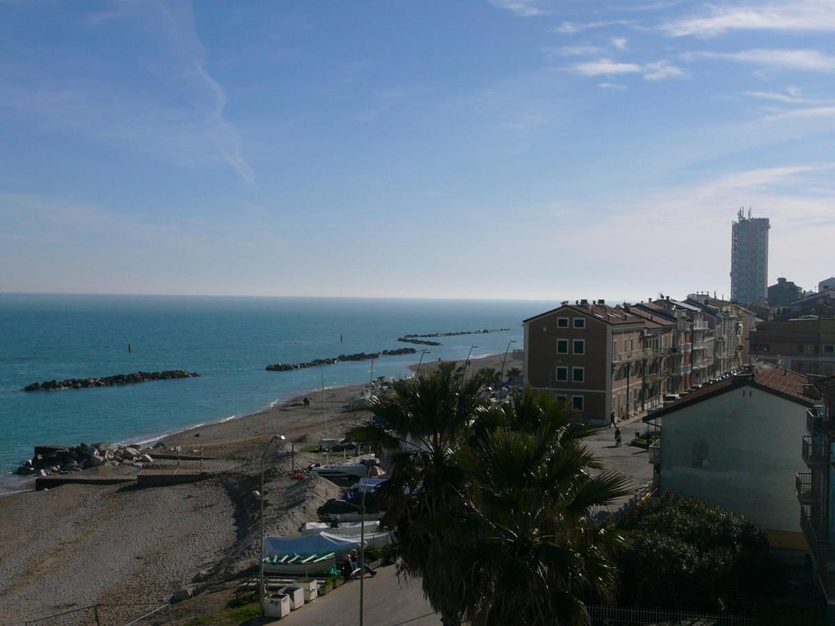 Appartamento Paradiso Azzurro Порто-Реканати Экстерьер фото